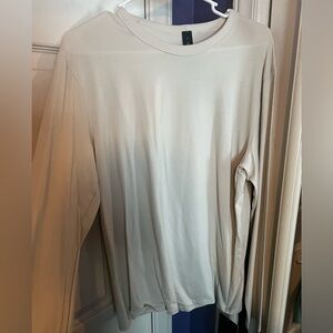 Lululemon fundamental top